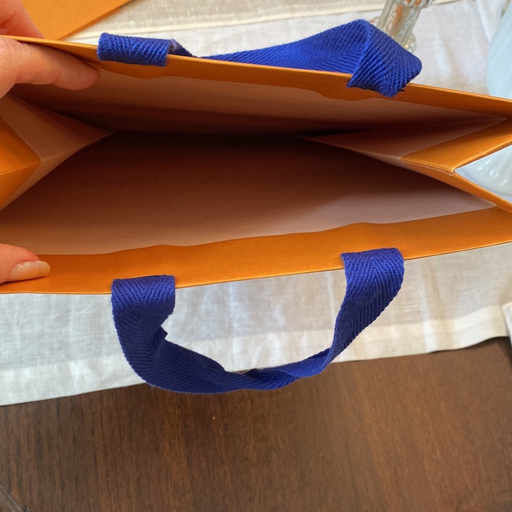 Louis Vuitton shopping bag - Picture 4 of 5